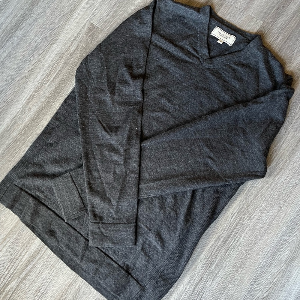 Frank & Oak Rue-Viateur Gray Sweatshirt